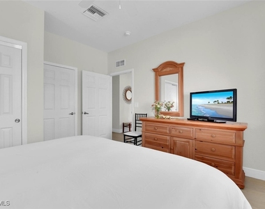 7925 Mahogany Run Lane - Photo Thumbnail 23