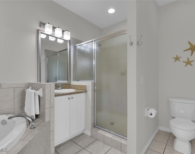 7925 Mahogany Run Lane - Photo Thumbnail 20