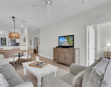 7925 Mahogany Run Lane - Photo Thumbnail 6