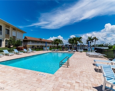 850 Palm Street - Photo Thumbnail 18