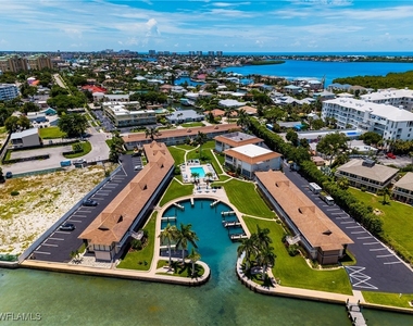 850 Palm Street - Photo Thumbnail 2