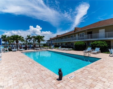850 Palm Street - Photo Thumbnail 16