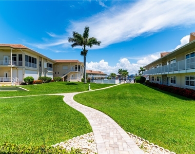 850 Palm Street - Photo Thumbnail 15