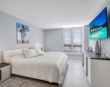3215 Gulf Shore Boulevard N - Photo Thumbnail 14