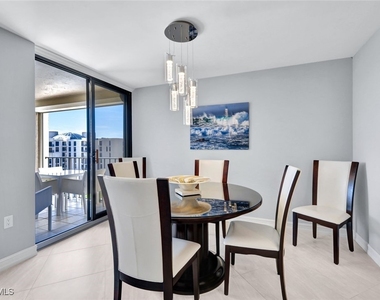 3215 Gulf Shore Boulevard N - Photo Thumbnail 9