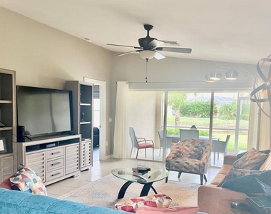 7310 Salerno Court - Photo Thumbnail 12