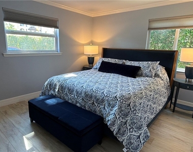 960 7th Street S - Photo Thumbnail 1