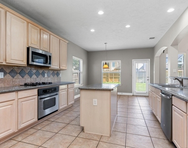 3531 Shoreview Lane - Photo Thumbnail 16