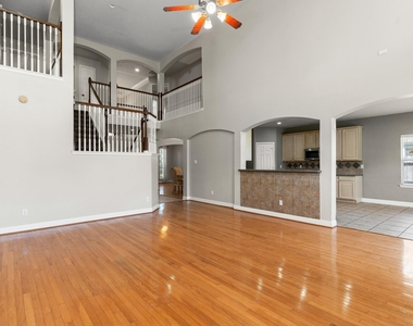 3531 Shoreview Lane - Photo Thumbnail 13