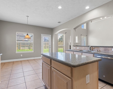 3531 Shoreview Lane - Photo Thumbnail 17