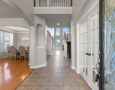 3531 Shoreview Lane - Photo Thumbnail 5