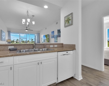 7895 Mahogany Run Lane - Photo Thumbnail 12
