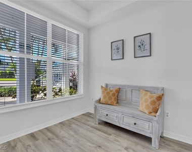 7895 Mahogany Run Lane - Photo Thumbnail 2