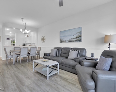 7895 Mahogany Run Lane - Photo Thumbnail 8