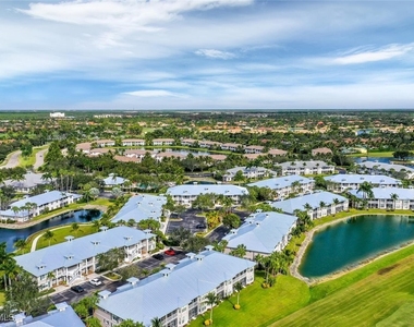7955 Mahogany Run Lane - Photo Thumbnail 9