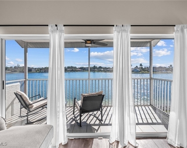 541 Windsor Square - Photo Thumbnail 9