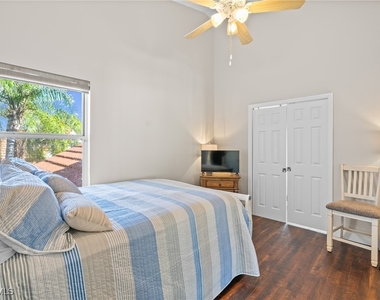 541 Windsor Square - Photo Thumbnail 21