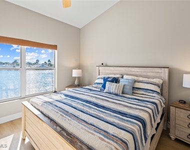 541 Windsor Square - Photo Thumbnail 14