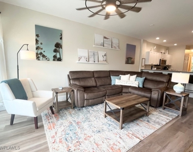 7880 Mahogany Run Lane - Photo Thumbnail 11