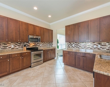 6559 Monterey Point - Photo Thumbnail 4
