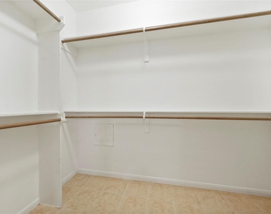 5502 Finch Street - Photo Thumbnail 25