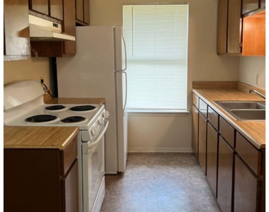 1510 E Loop 304 - Photo Thumbnail 12