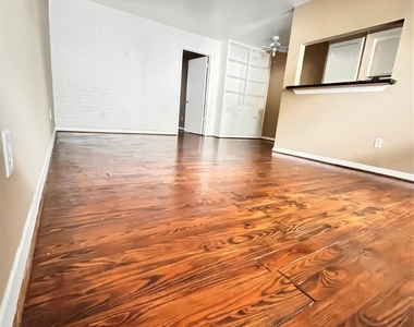 427 W 17th Street - Photo Thumbnail 1