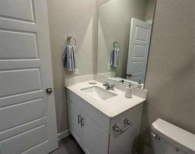 3113 Moontide Lane - Photo Thumbnail 32