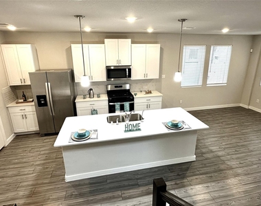 3113 Moontide Lane - Photo Thumbnail 7