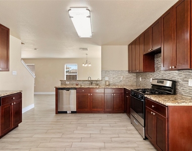 3611 Robwood Court - Photo Thumbnail 3