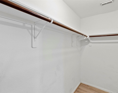3611 Robwood Court - Photo Thumbnail 12