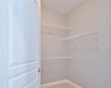 42 Versante Court - Photo Thumbnail 10
