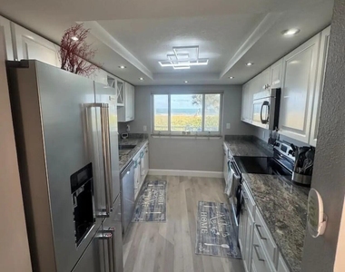 4850 Ocean Beach Boulevard - Photo Thumbnail 5