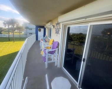 4850 Ocean Beach Boulevard - Photo Thumbnail 16