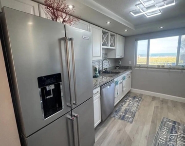 4850 Ocean Beach Boulevard - Photo Thumbnail 6
