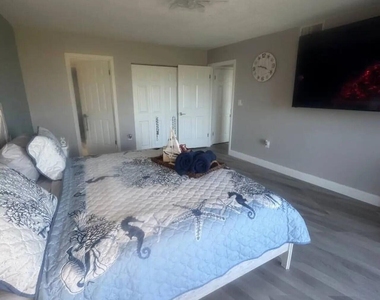 4850 Ocean Beach Boulevard - Photo Thumbnail 13
