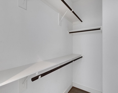 1526 Chestnut Street - Photo Thumbnail 32