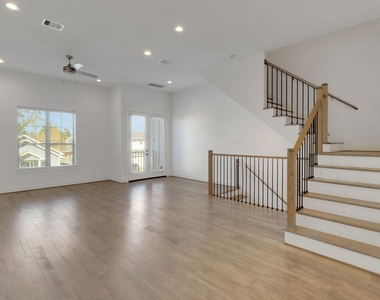 1526 Chestnut Street - Photo Thumbnail 21