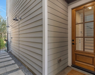 1526 Chestnut Street - Photo Thumbnail 2
