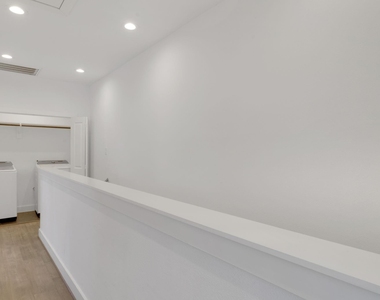 1526 Chestnut Street - Photo Thumbnail 28