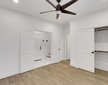 1526 Chestnut Street - Photo Thumbnail 8