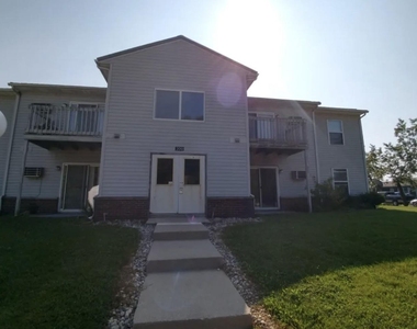 107 Chapel Ln - Photo Thumbnail 7