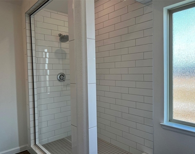 5719 Foggy Vine Court - Photo Thumbnail 18