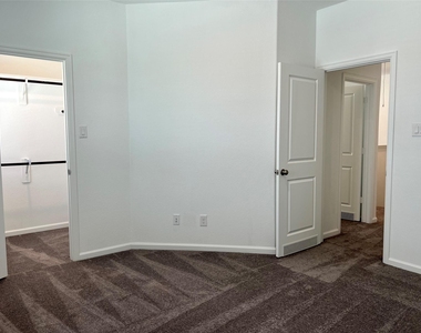 5719 Foggy Vine Court - Photo Thumbnail 30