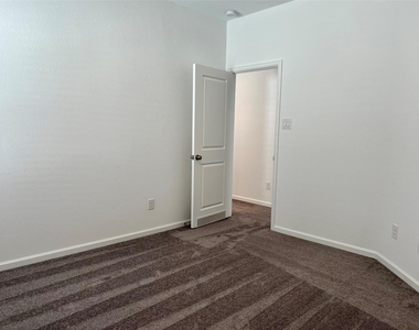 5719 Foggy Vine Court - Photo Thumbnail 28