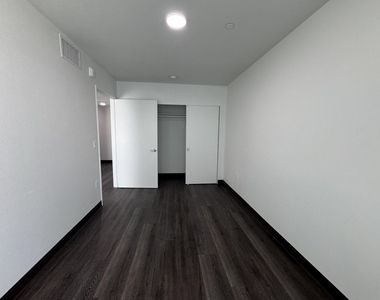3509 Vista Ln San Ysidro - Photo Thumbnail 13