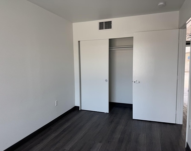 3509 Vista Ln San Ysidro - Photo Thumbnail 19