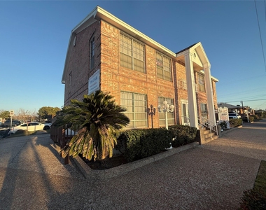 2302 45th Street - Photo Thumbnail 17