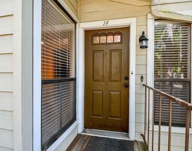 3500 Tangle Brush Drive - Photo Thumbnail 6
