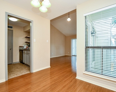 3500 Tangle Brush Drive - Photo Thumbnail 12
